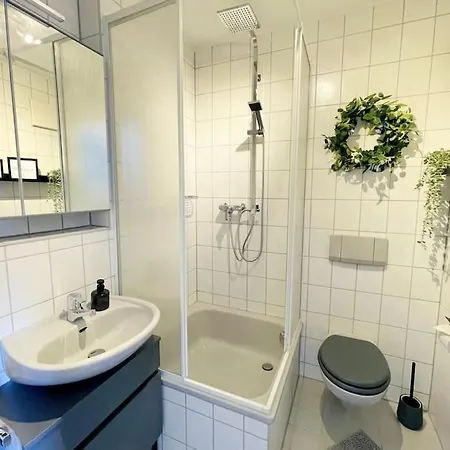Mini-Apartment In Zentraler Lage Zwenkau Extérieur photo