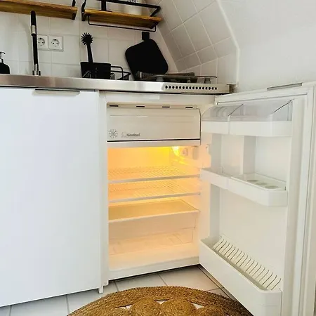 Mini-Apartment In Zentraler Lage Zwenkau Extérieur photo