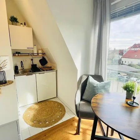 Mini-Apartment In Zentraler Lage Zwenkau Extérieur photo